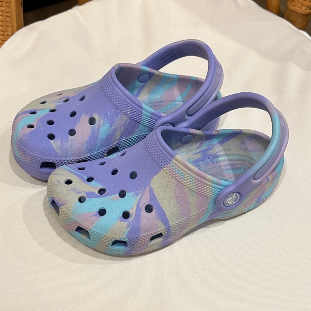 LIKE NEW! CROCS Kids Water Shoes - Purple Pink Blue Gray